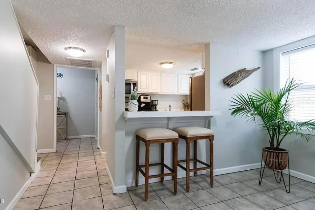 3 Bdrm Condo- 4 Pools, Hot Tub & Walk To Beach Panama Stadt Apartment